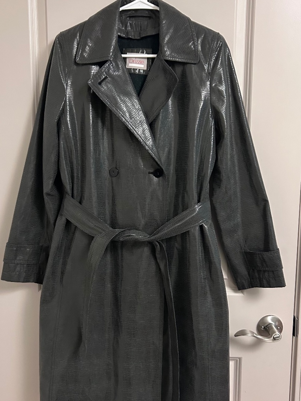Women’s Gray Faux Snakeskin Trench Coat Size 6